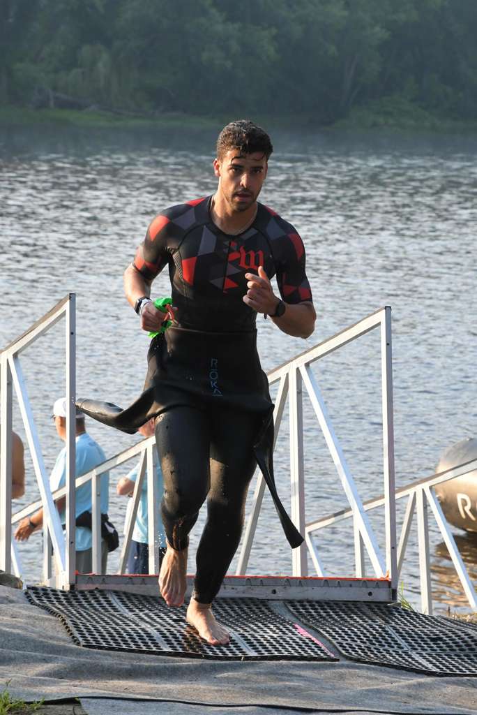Armando Bisono
